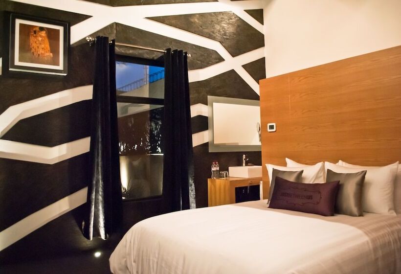 Отель Boutique Mo17