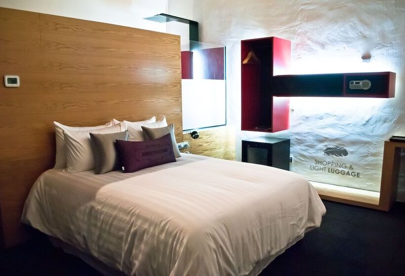 Отель Boutique Mo17