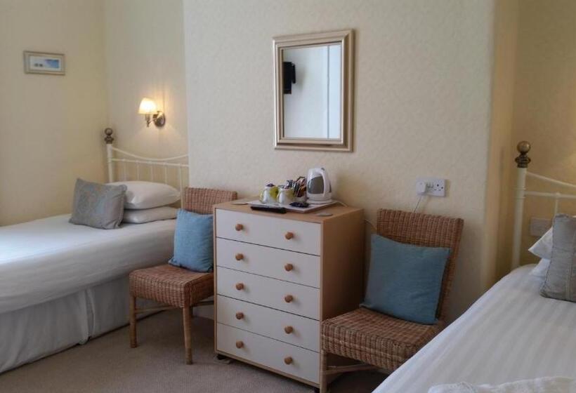 فندق Britannia Guest House