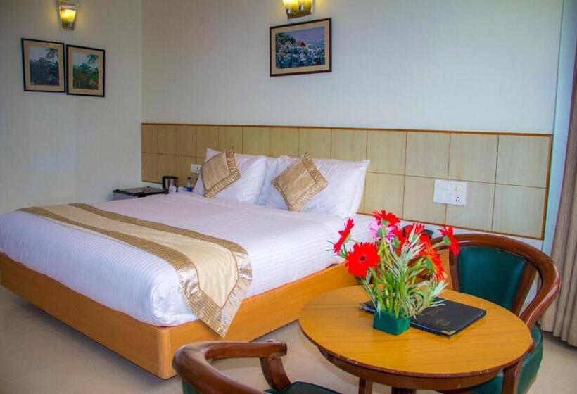 هتل Broadways Inn