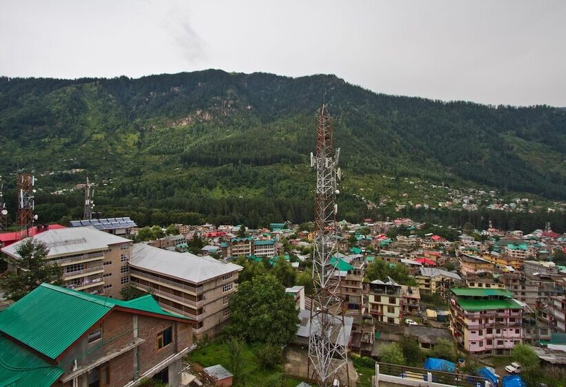 هتل Broadways Inn