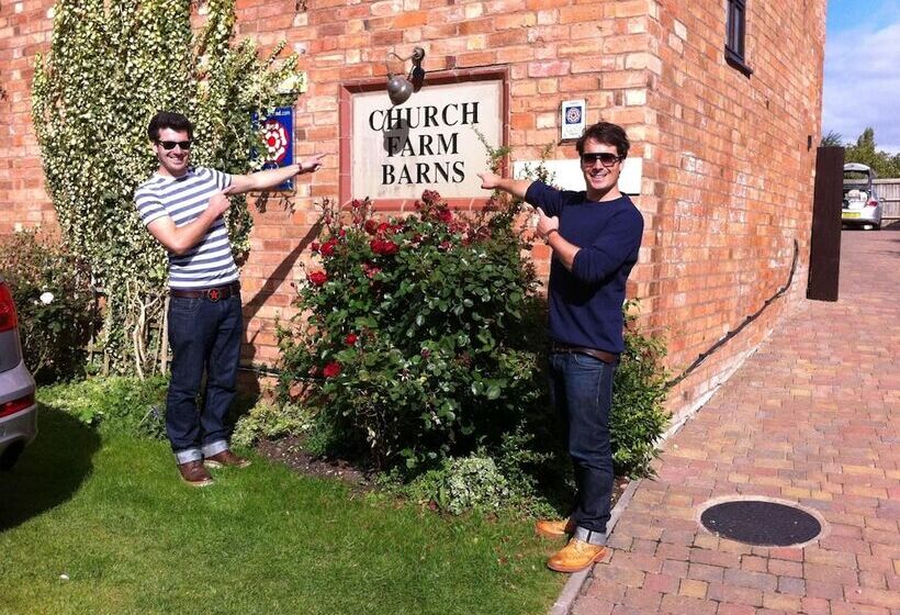 호텔 Church Farm Barns