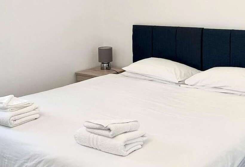 בית מלון כפרי City Centre Guest House