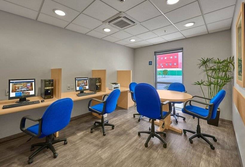 هتل City Express By Marriott Aguascalientes Sur