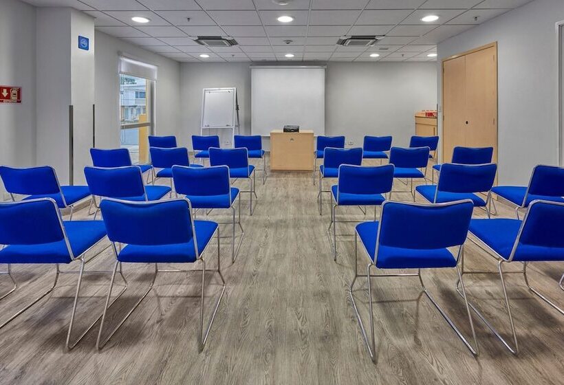 هتل City Express By Marriott Campeche