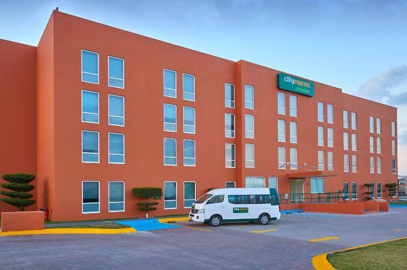 בית מלון כפרי City Express Junior By Marriott Guadalajara Periferico Sur