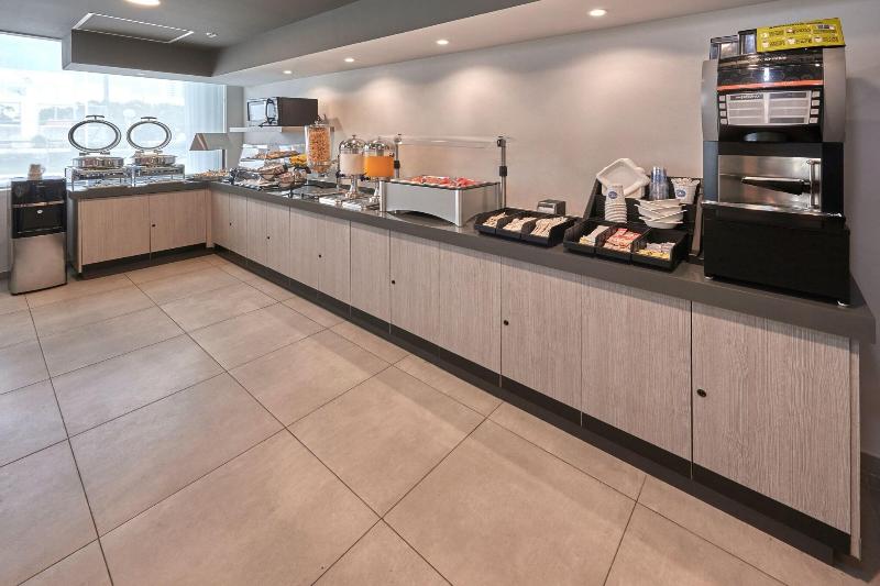 בית מלון כפרי City Express Junior By Marriott Guadalajara Periferico Sur