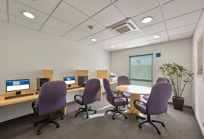 فندق City Express By Marriott Nogales