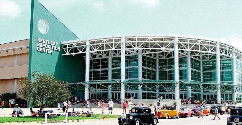 Отель Comfort Inn & Suites Shepherdsville Louisville South