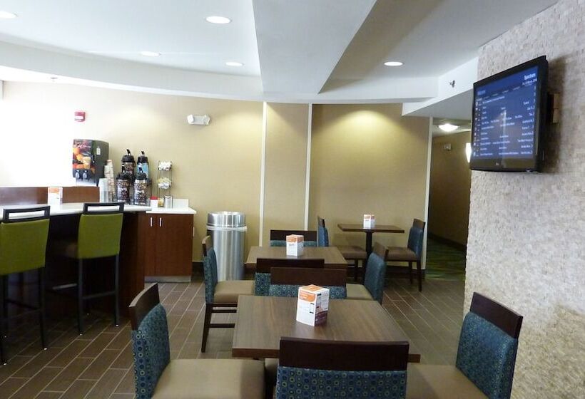 Отель Comfort Inn & Suites Shepherdsville Louisville South