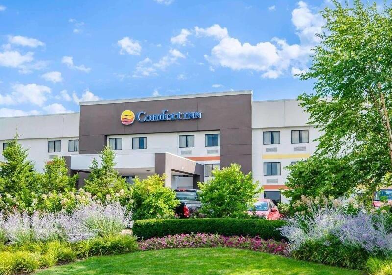 Отель Comfort Inn & Suites Shepherdsville Louisville South