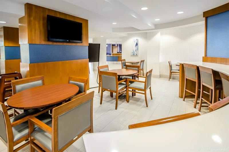 Отель Comfort Inn & Suites Shepherdsville Louisville South