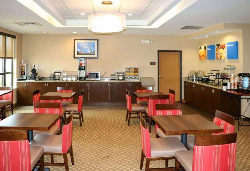 호텔 Comfort Inn & Suites Sikeston I55