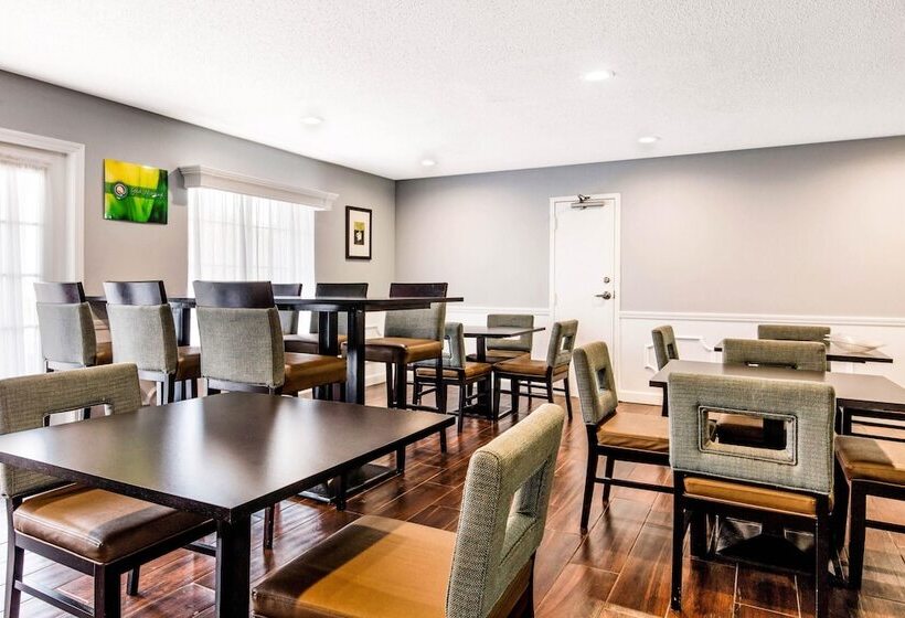 בית מלון כפרי Comfort Inn & Suites Trussville I59 Exit 141