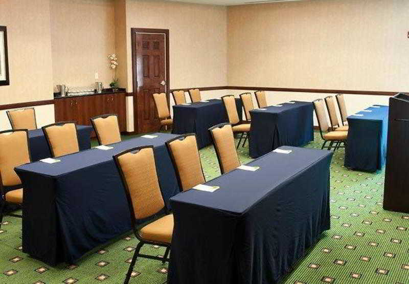 호텔 Courtyard Suffolk Chesapeake