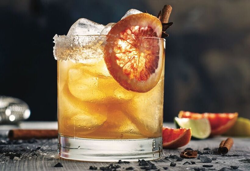 Отель Courtyard By Marriott Topeka