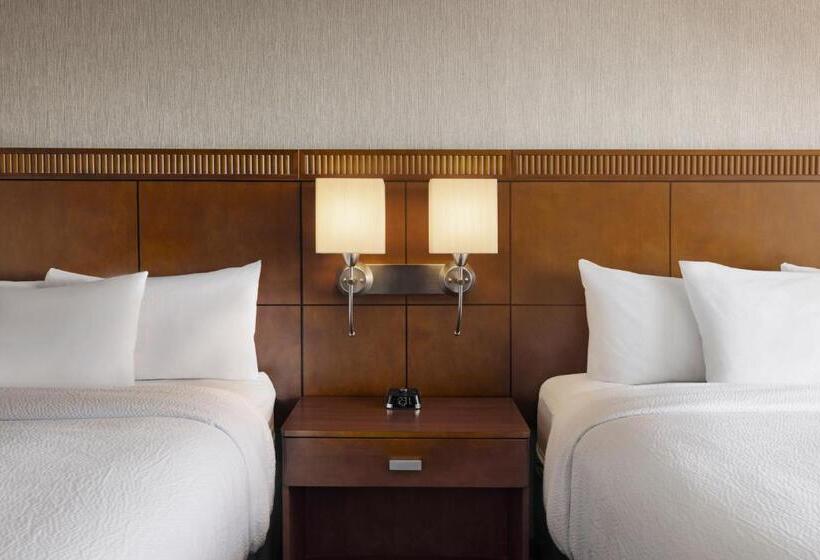 בית מלון כפרי Courtyard Ventura Simi Valley