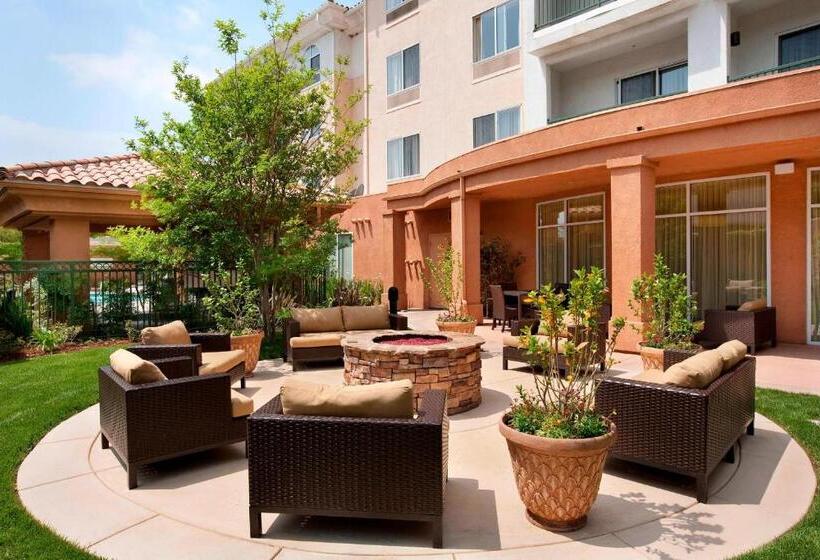 בית מלון כפרי Courtyard Ventura Simi Valley
