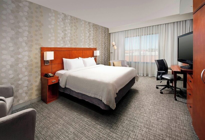 فندق Courtyard By Marriott Wichita Falls