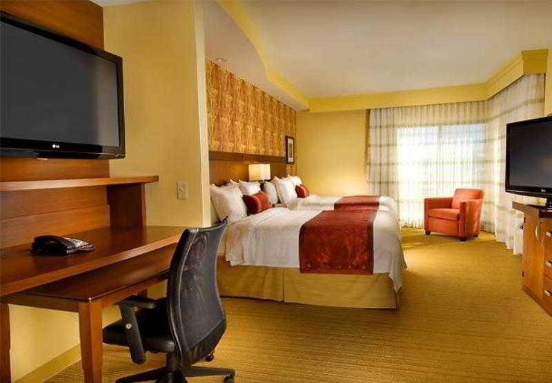 فندق Courtyard By Marriott Wichita Falls