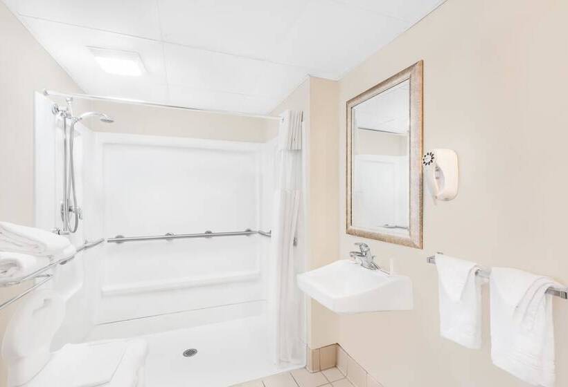 酒店 Days Inn By Wyndham Springfield/phil.intl Airport