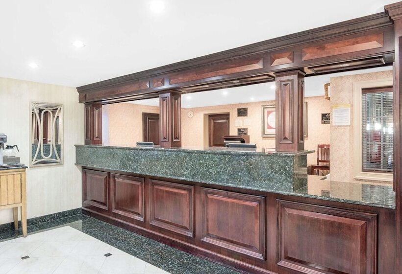 酒店 Days Inn By Wyndham Springfield/phil.intl Airport