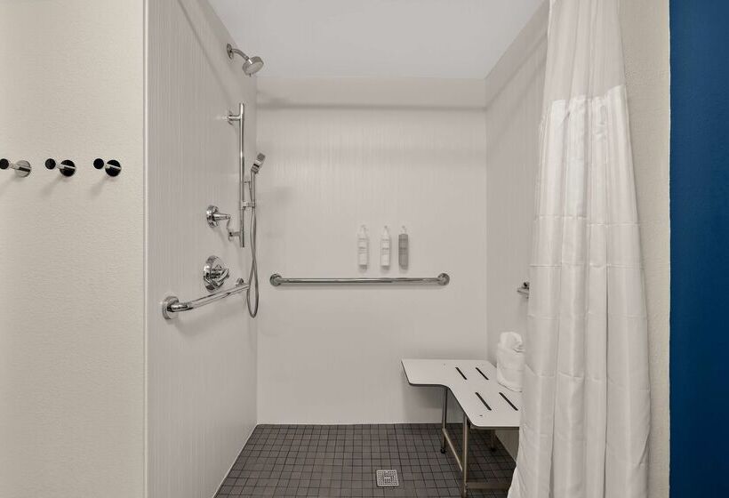 Отель Spark By Hilton Tifton