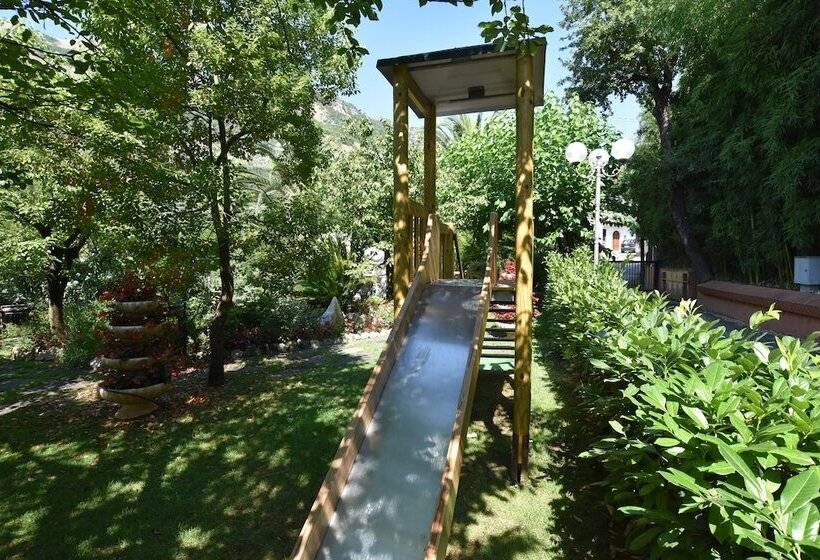 בית מלון כפרי Des Reves