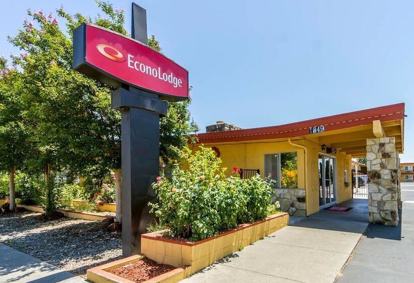 ホテル Econo Lodge