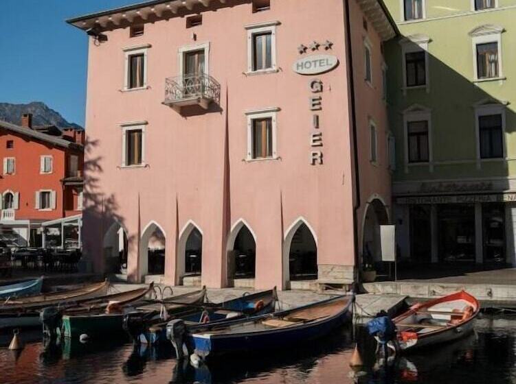 בית מלון כפרי Geier