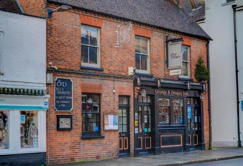 호텔 George & Dragon Inn