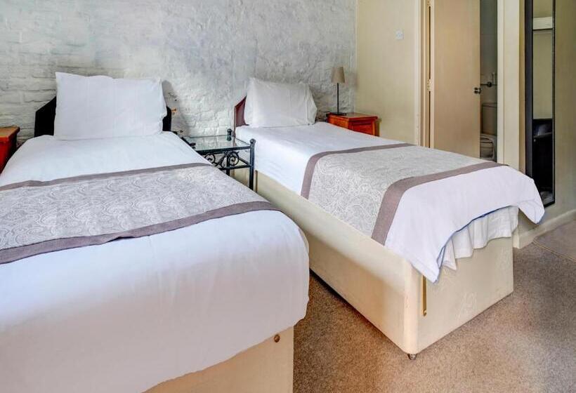 בית מלון כפרי George & Dragon Inn