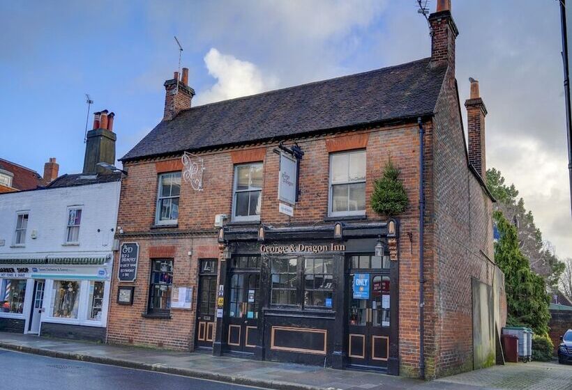 בית מלון כפרי George & Dragon Inn
