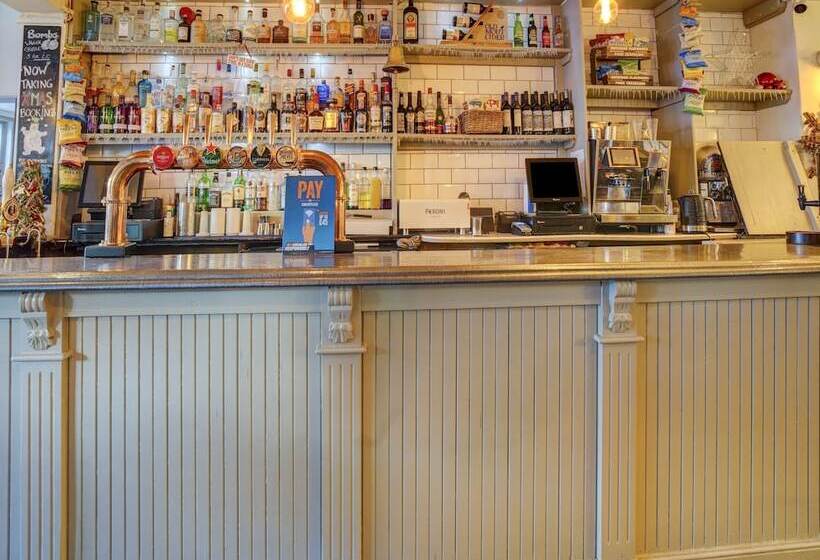 בית מלון כפרי George & Dragon Inn