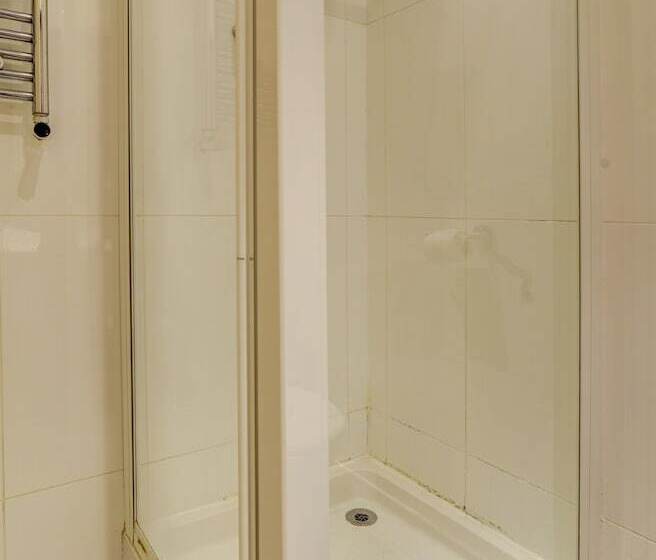 בית מלון כפרי George & Dragon Inn