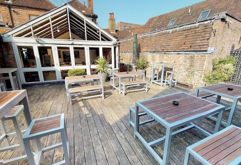 호텔 George & Dragon Inn