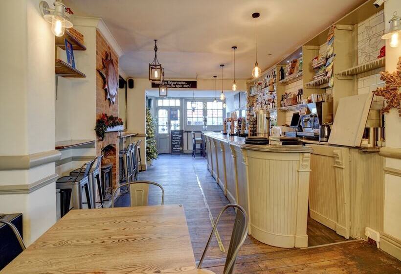 בית מלון כפרי George & Dragon Inn