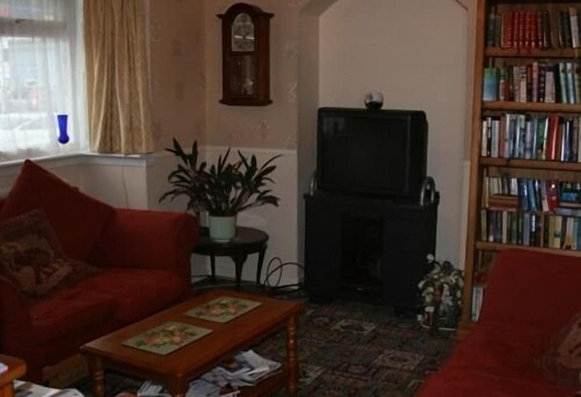 هتل Glenview Guest House