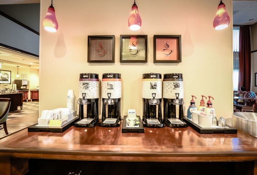 Отель Hampton Inn & Suites By Hilton Tomball Houston Nw