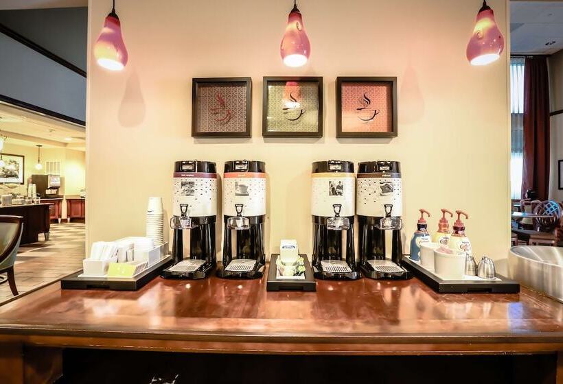 Отель Hampton Inn & Suites By Hilton Tomball Houston Nw