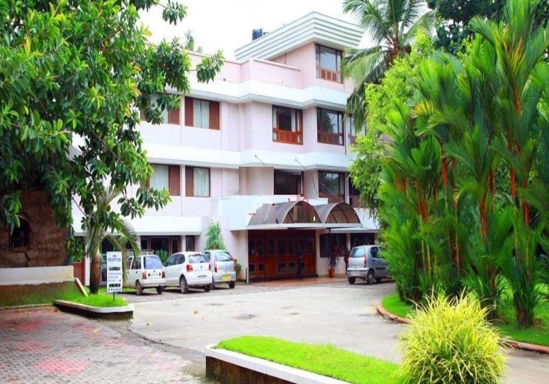 هتل Highway Garden