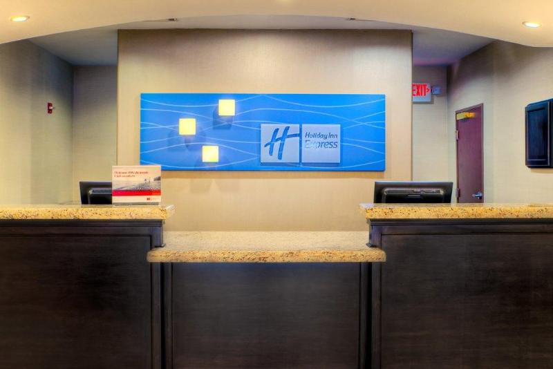 فندق Holiday Inn Express And Suites Granbury, An Ihg