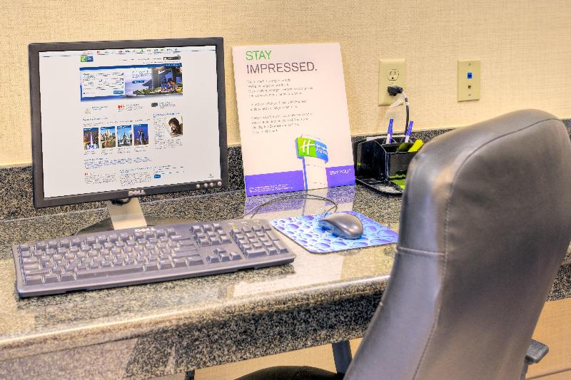 فندق Holiday Inn Express And Suites Granbury, An Ihg