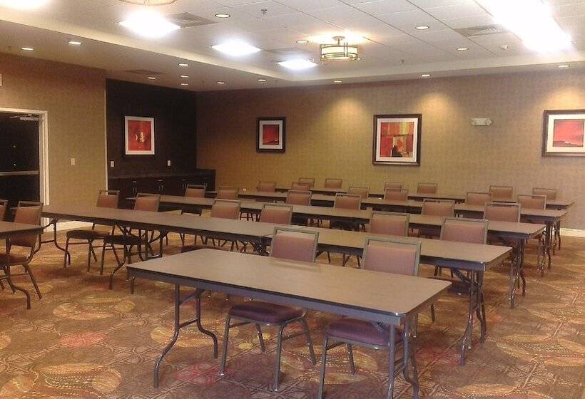 Отель Holiday Inn Express & Suites   Smithfield/selma, An Ihg