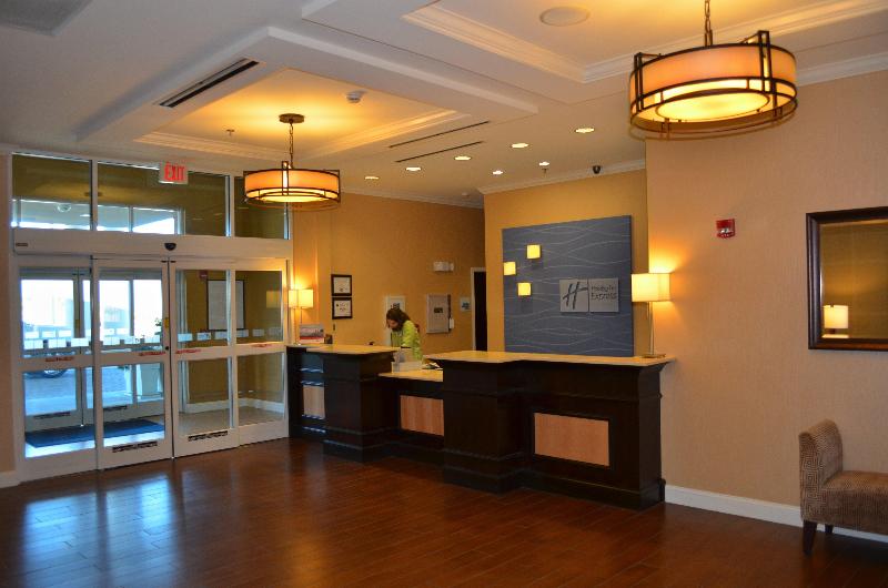 Отель Holiday Inn Express & Suites   Smithfield/selma, An Ihg