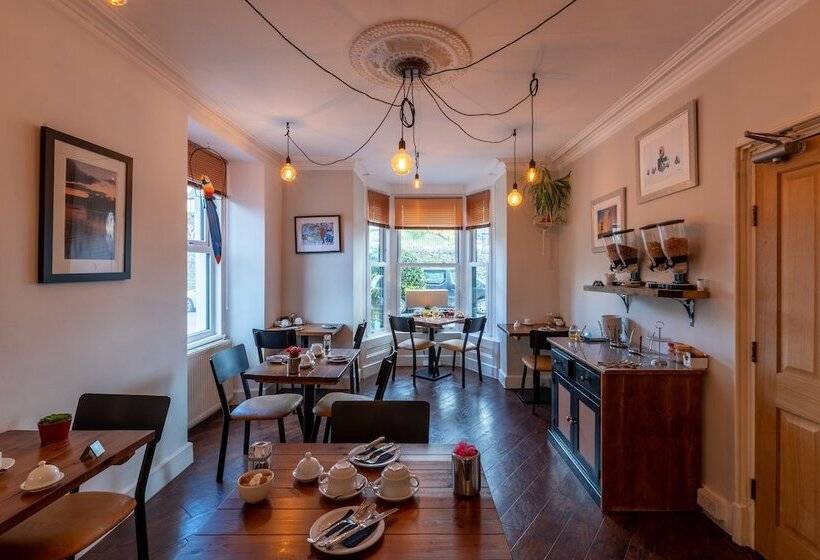 호텔 Holly Lodge Guest House With Free Off Site Health Club