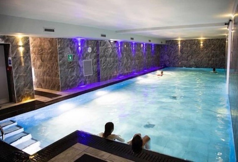 호텔 Holly Lodge Guest House With Free Off Site Health Club