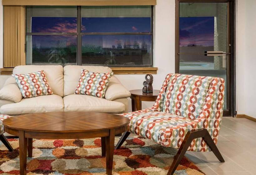 Отель Knights Inn   Slaton