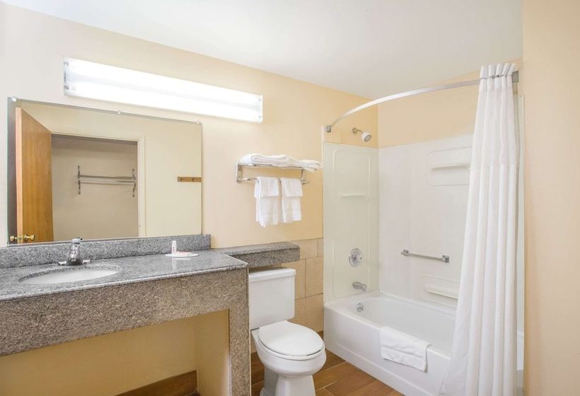 ホテル Knights Inn  Tonawanda Ny