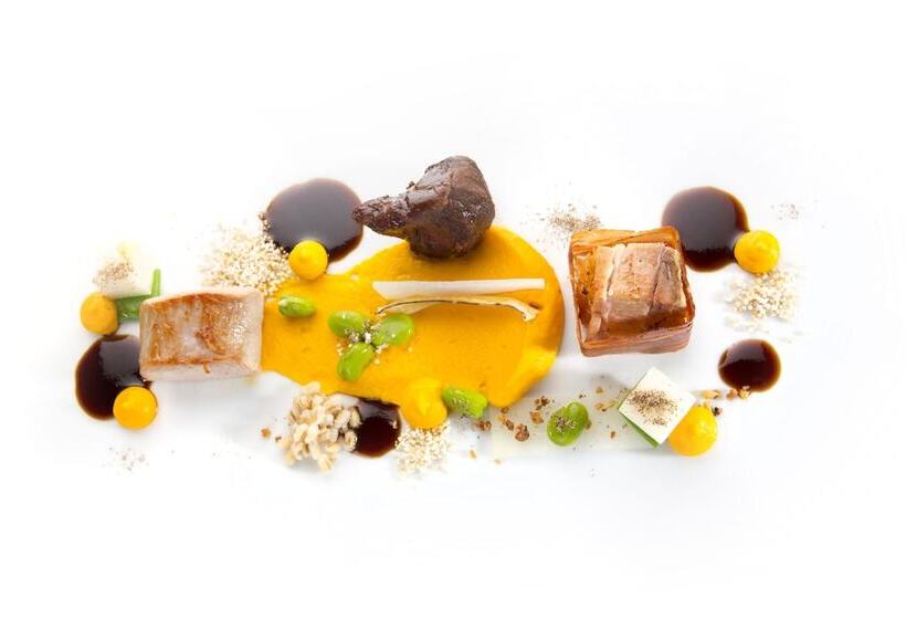 هتل Lambergh Château &